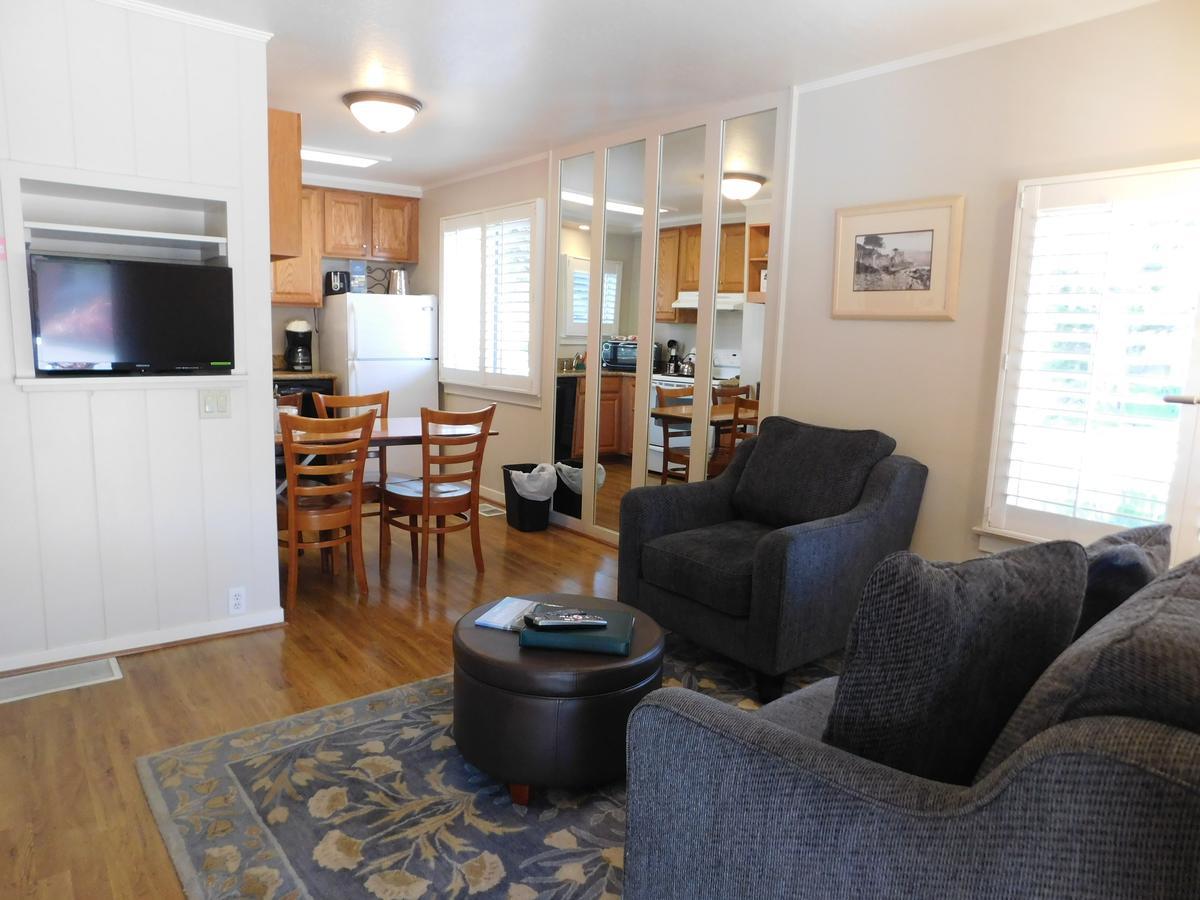 Pine Acres Lodge Pacific Grove Dış mekan fotoğraf